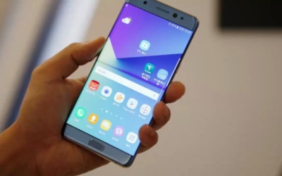 Samsung преостановява продажбата и замяната на Galaxy Note7 и моли потребителите да изключат устройстватa